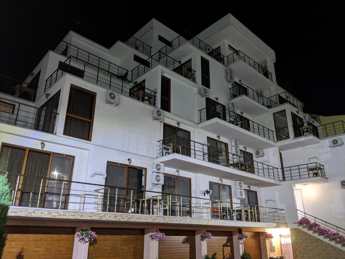 Villa Dinastiya Затока Екстер'єр фото