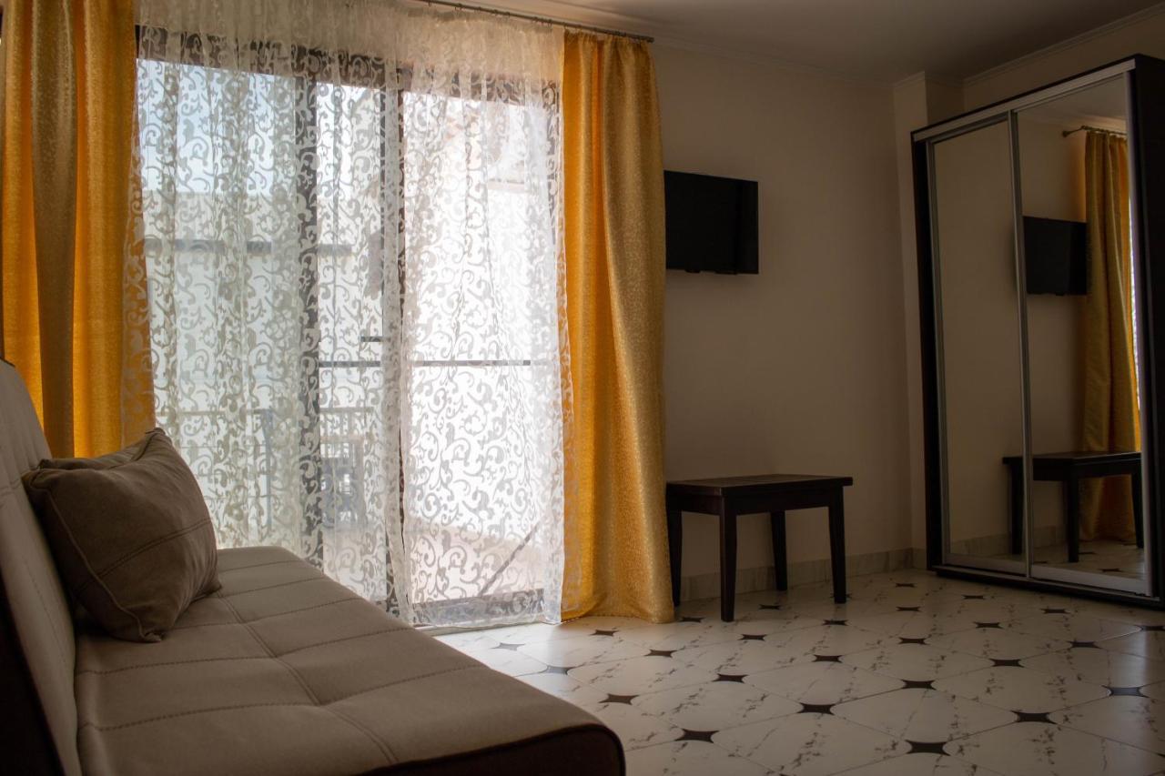 Villa Dinastiya Затока Екстер'єр фото