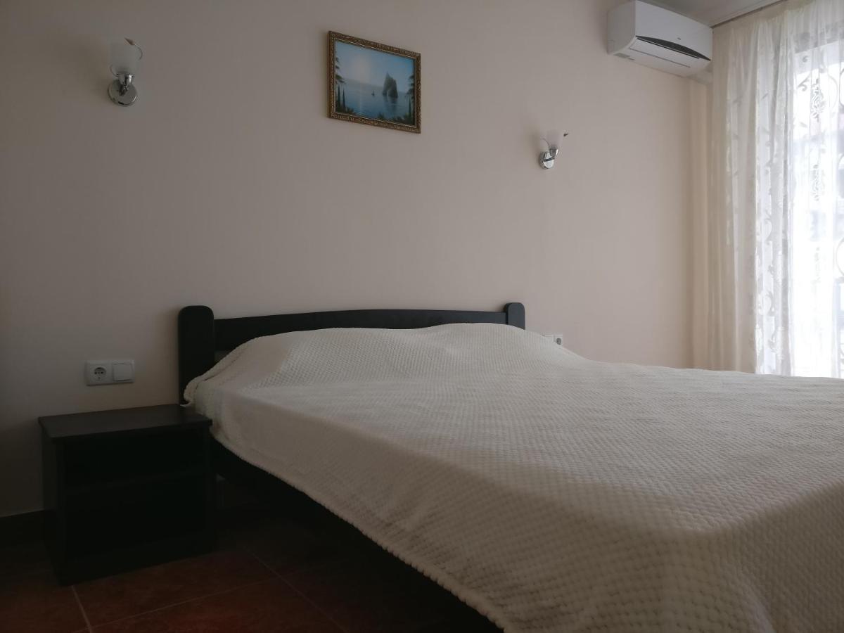 Villa Dinastiya Затока Екстер'єр фото